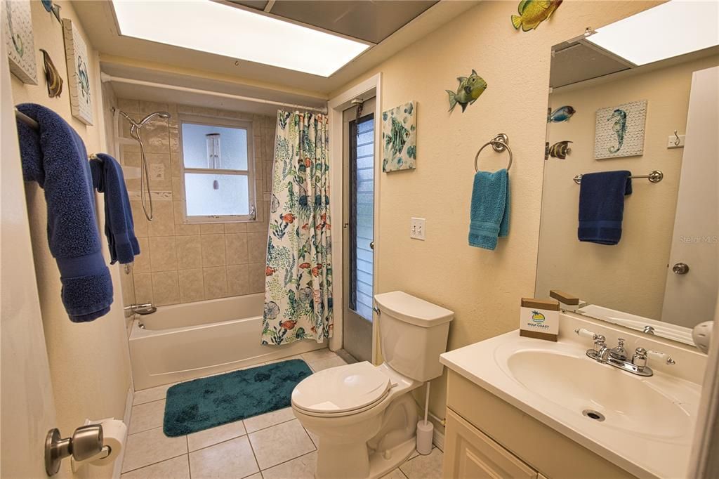 En Venta: $289,900 (3 camas, 2 baños, 1675 Pies cuadrados)