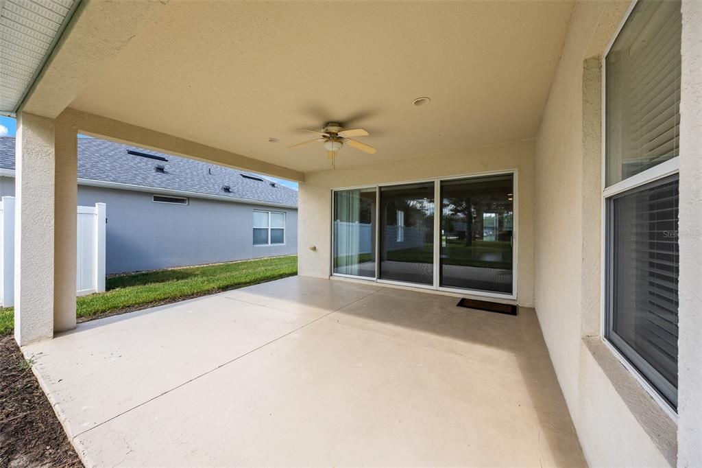 For Sale: $239,000 (2 beds, 2 baths, 1465 Square Feet)