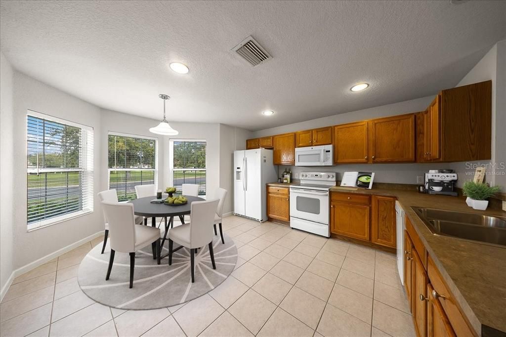 For Sale: $239,000 (2 beds, 2 baths, 1465 Square Feet)