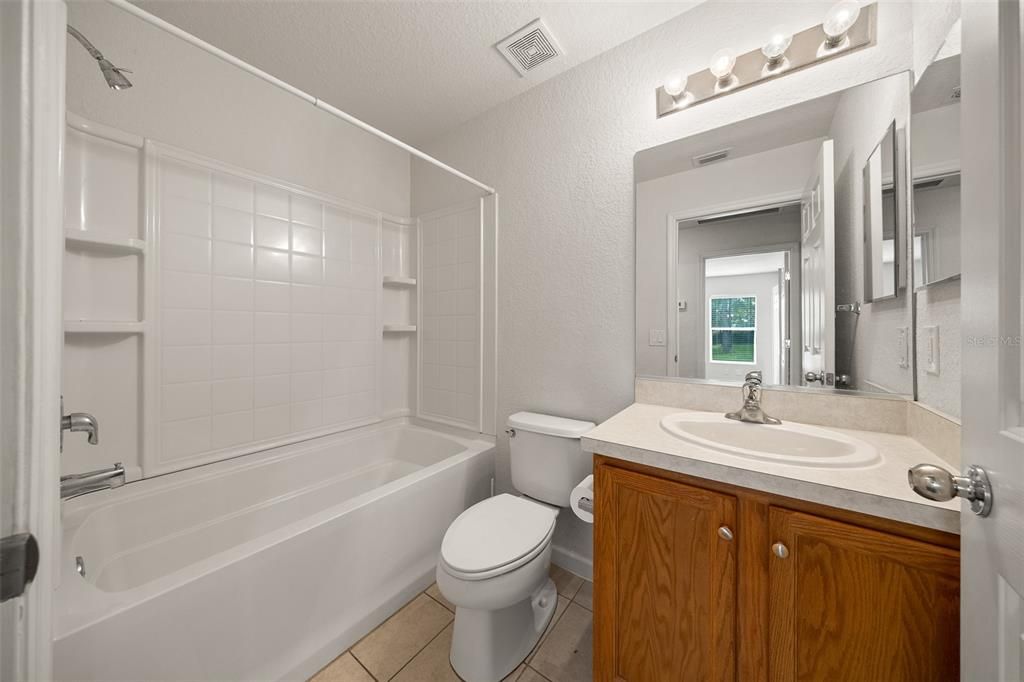 For Sale: $239,000 (2 beds, 2 baths, 1465 Square Feet)