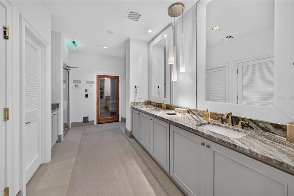 : $3,700,000 (3 camas, 3 baños, 3273 Pies cuadrados)