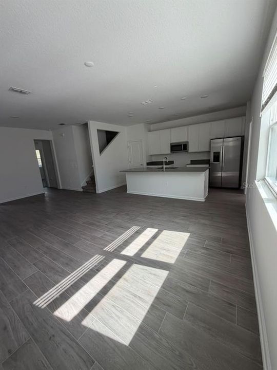 На продажу: $445,000 (4 спален, 25 ванн, 1992 Квадратных фут)