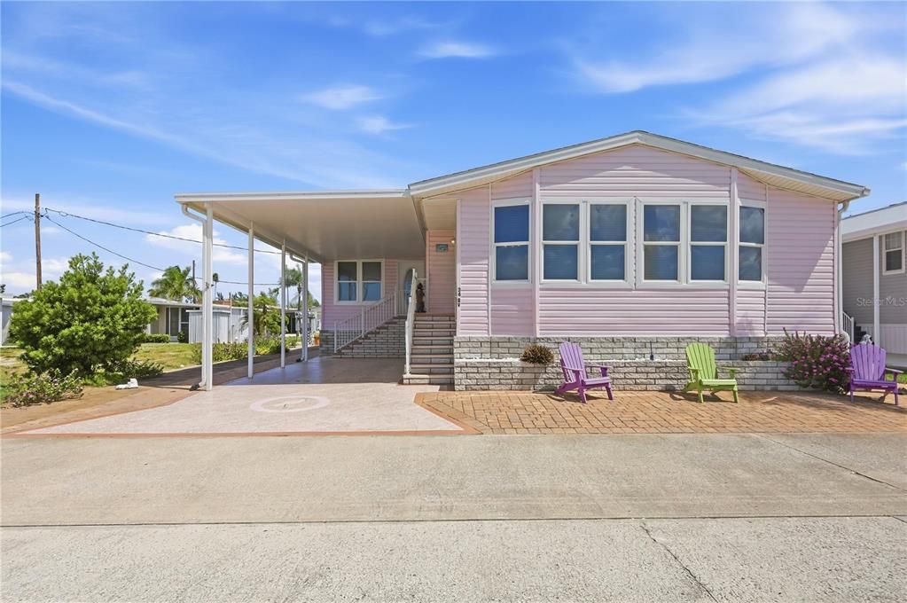 : $595,000 (3 спален, 2 ванн, 1948 Квадратных фут)