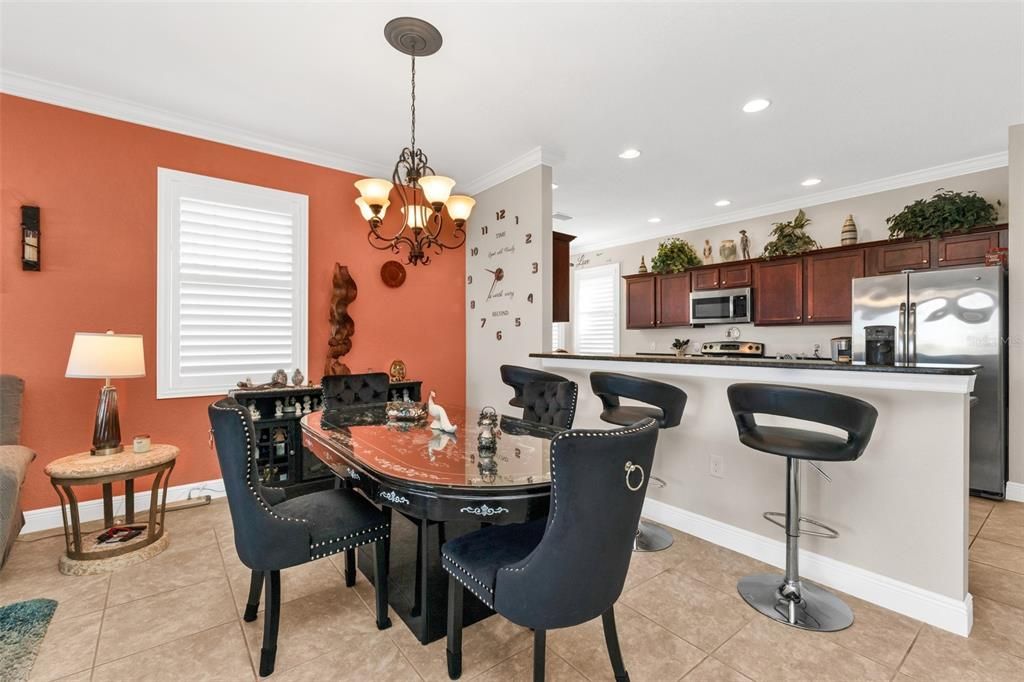 For Sale: $325,000 (3 beds, 3 baths, 2572 Square Feet)