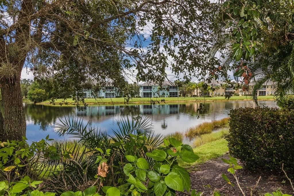 For Sale: $325,000 (3 beds, 3 baths, 2572 Square Feet)