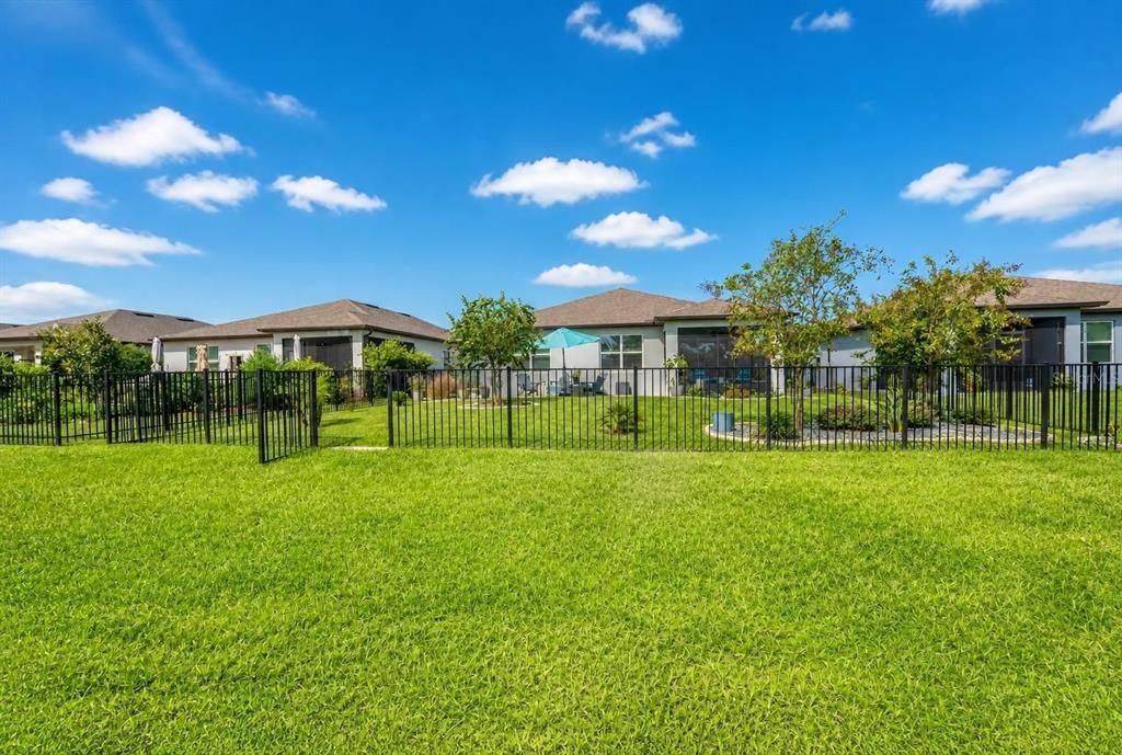 На продажу: $339,900 (3 спален, 2 ванн, 1663 Квадратных фут)