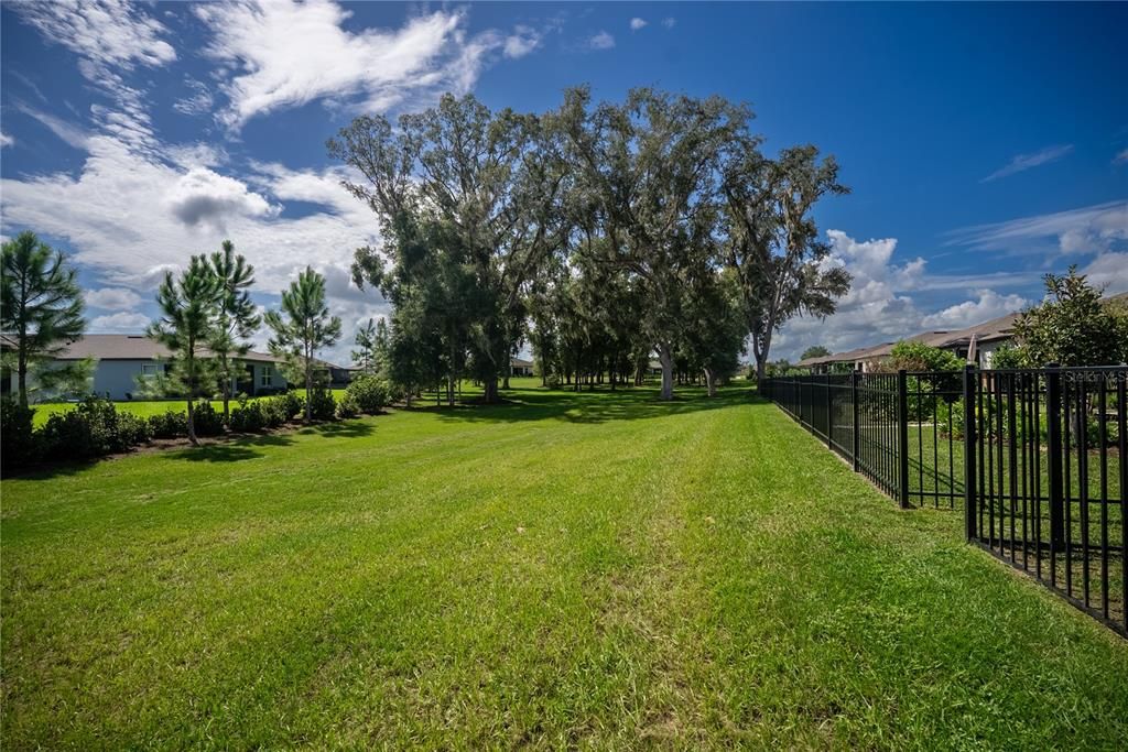 На продажу: $339,900 (3 спален, 2 ванн, 1663 Квадратных фут)