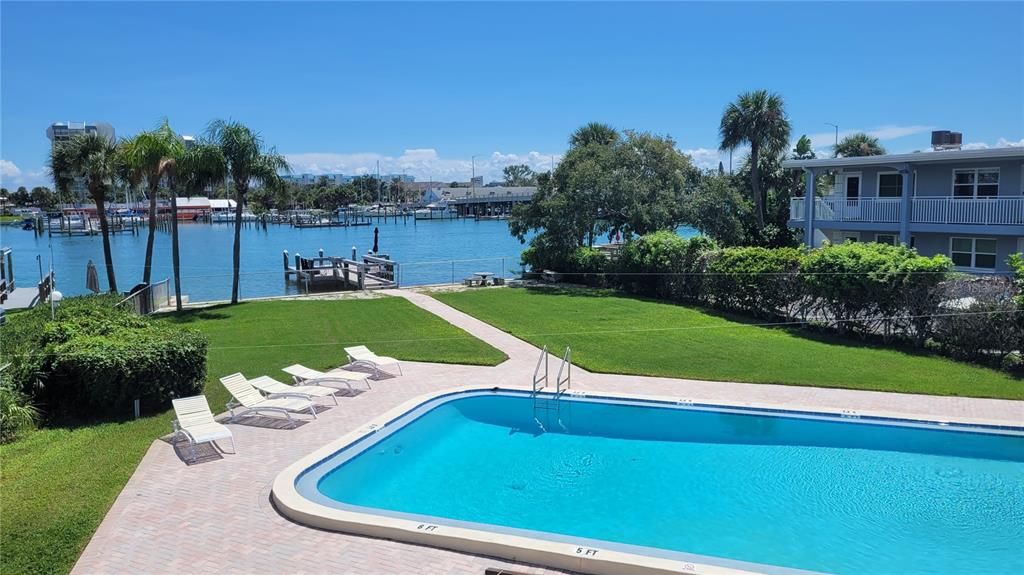 For Rent: $3,700 (1 beds, 1 baths, 619 Square Feet)