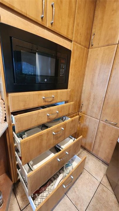 En Venta: $299,000 (2 camas, 2 baños, 1471 Pies cuadrados)