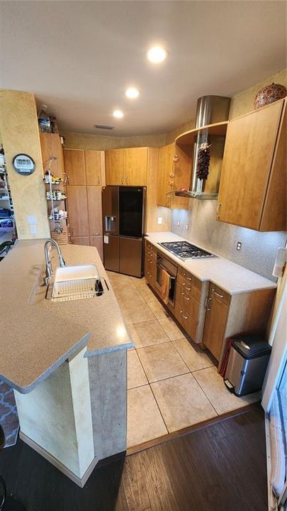En Venta: $299,000 (2 camas, 2 baños, 1471 Pies cuadrados)