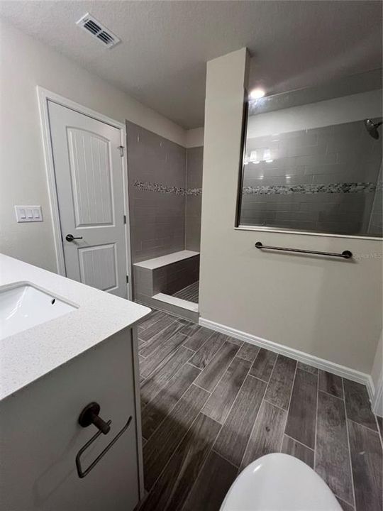 En Renta: $2,890 (4 camas, 3 baños, 2208 Pies cuadrados)