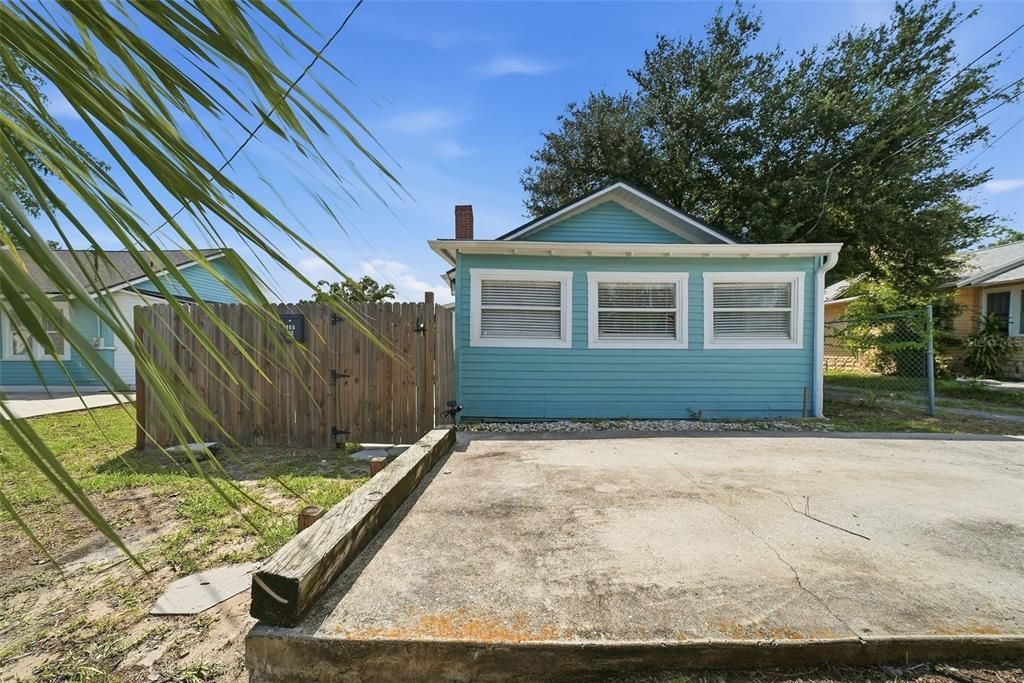 En Venta: $489,900 (4 camas, 2 baños, 1856 Pies cuadrados)
