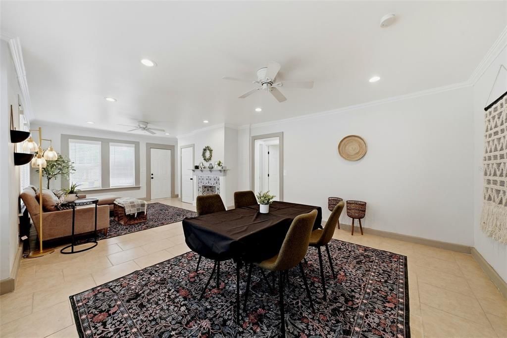 En Venta: $489,900 (4 camas, 2 baños, 1856 Pies cuadrados)