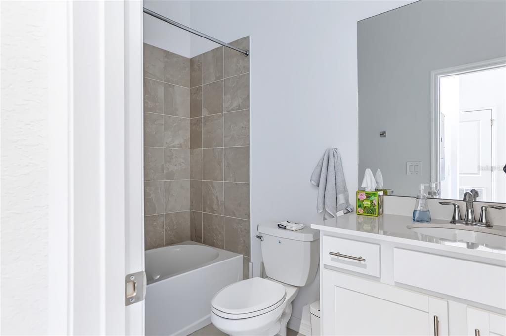 For Sale: $274,900 (2 beds, 2 baths, 1154 Square Feet)