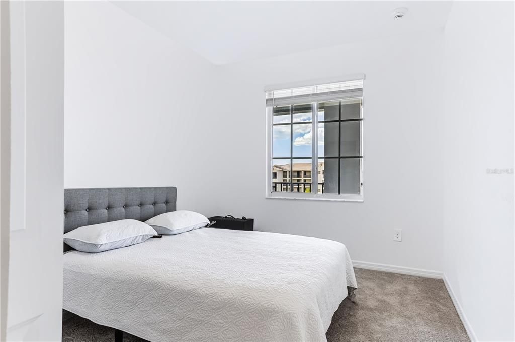 For Sale: $274,900 (2 beds, 2 baths, 1154 Square Feet)