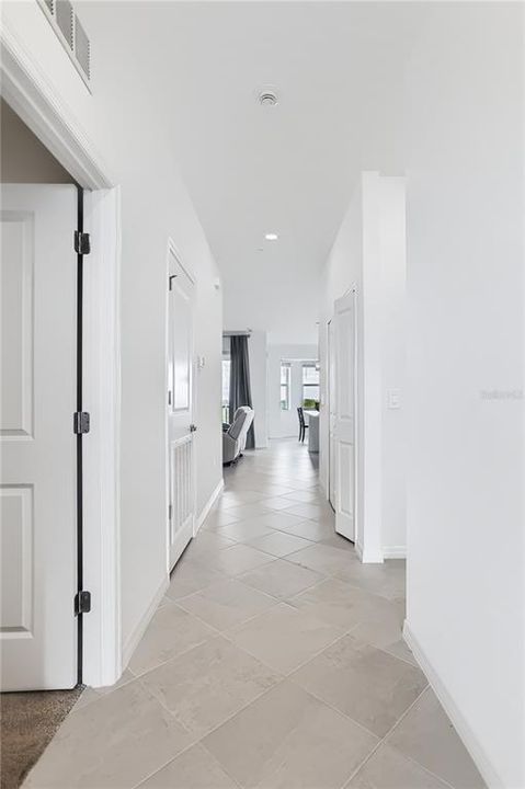 For Sale: $274,900 (2 beds, 2 baths, 1154 Square Feet)