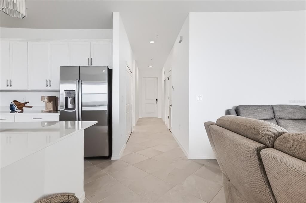 For Sale: $274,900 (2 beds, 2 baths, 1154 Square Feet)