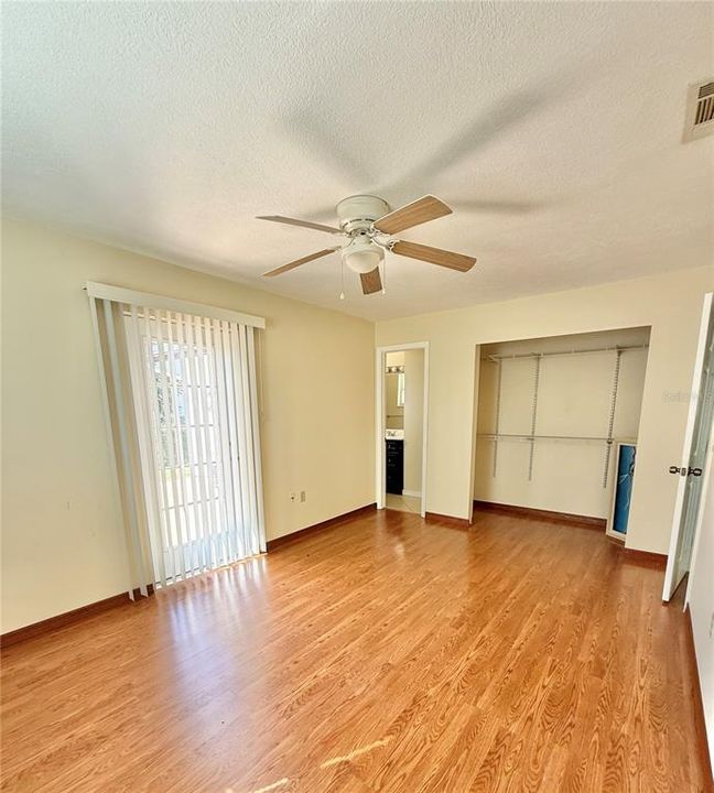 En Venta: $319,000 (3 camas, 2 baños, 1148 Pies cuadrados)