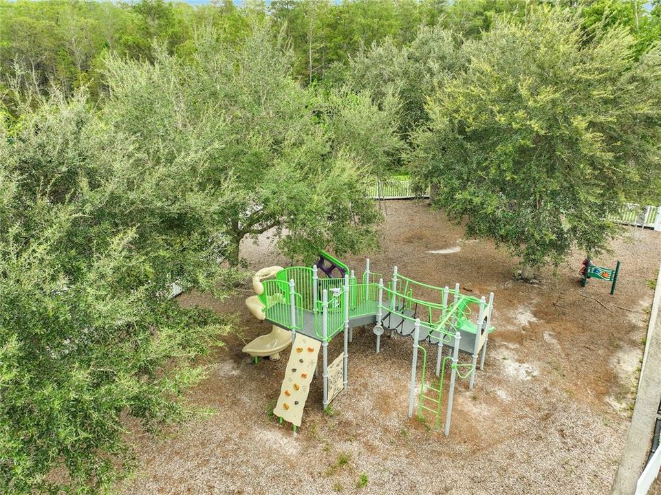 На продажу: $469,900 (5 спален, 3 ванн, 2722 Квадратных фут)