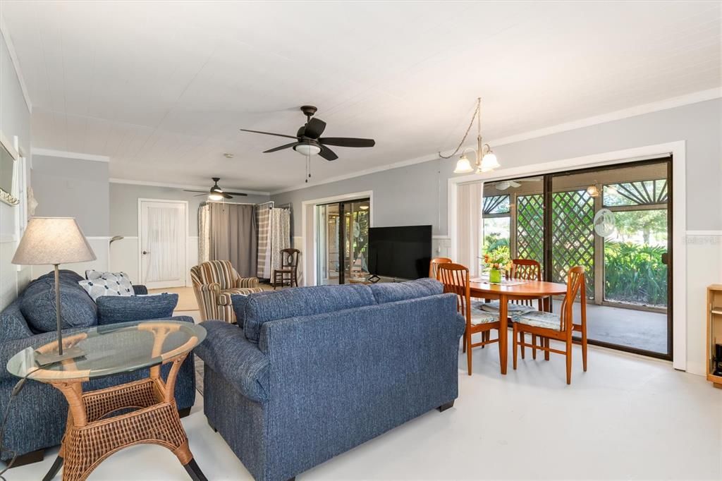 For Sale: $750,000 (2 beds, 3 baths, 3412 Square Feet)