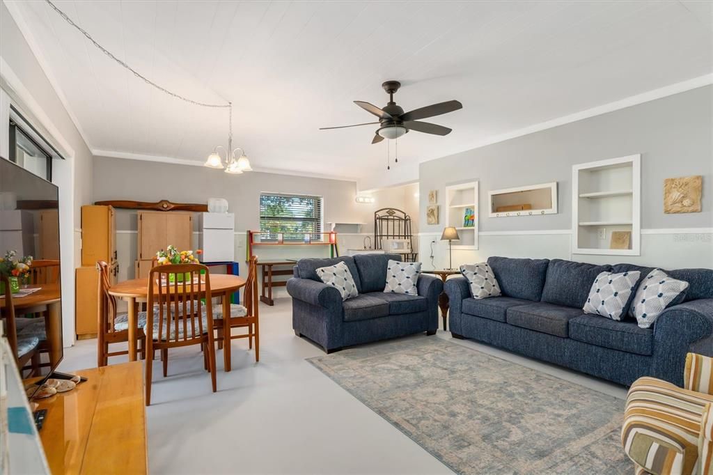 For Sale: $750,000 (2 beds, 3 baths, 3412 Square Feet)