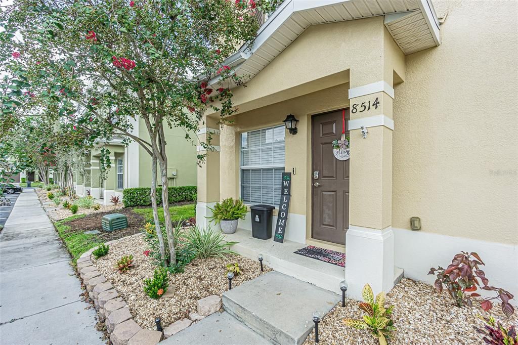 For Sale: $224,900 (2 beds, 2 baths, 1173 Square Feet)