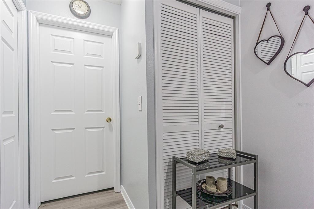 For Sale: $224,900 (2 beds, 2 baths, 1173 Square Feet)