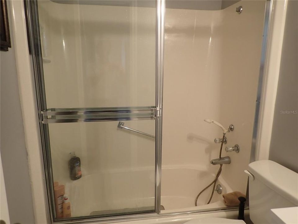 На продажу: $89,900 (2 спален, 2 ванн, 919 Квадратных фут)