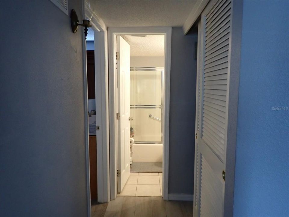 На продажу: $89,900 (2 спален, 2 ванн, 919 Квадратных фут)