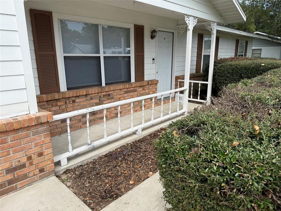 For Rent: $1,800 (3 beds, 2 baths, 1428 Square Feet)