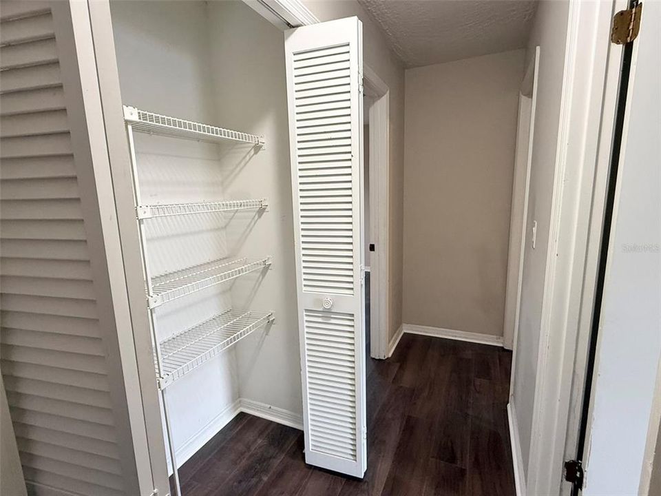 For Rent: $1,800 (3 beds, 2 baths, 1428 Square Feet)