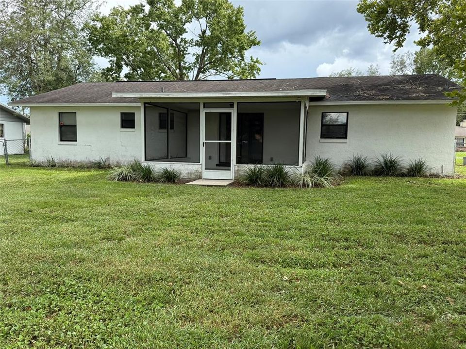 For Rent: $1,800 (3 beds, 2 baths, 1428 Square Feet)