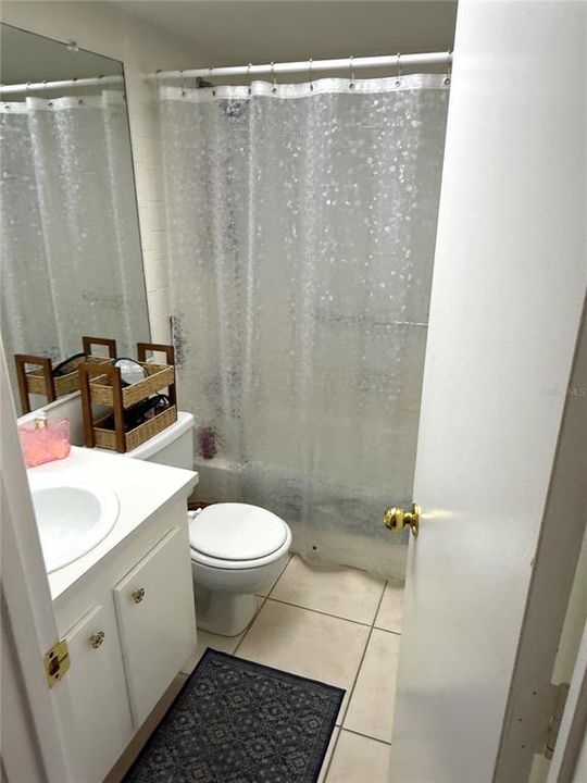 На продажу: $125,000 (2 спален, 2 ванн, 1144 Квадратных фут)
