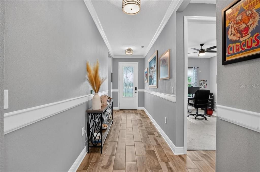 Activo con contrato: $689,000 (4 camas, 3 baños, 2068 Pies cuadrados)