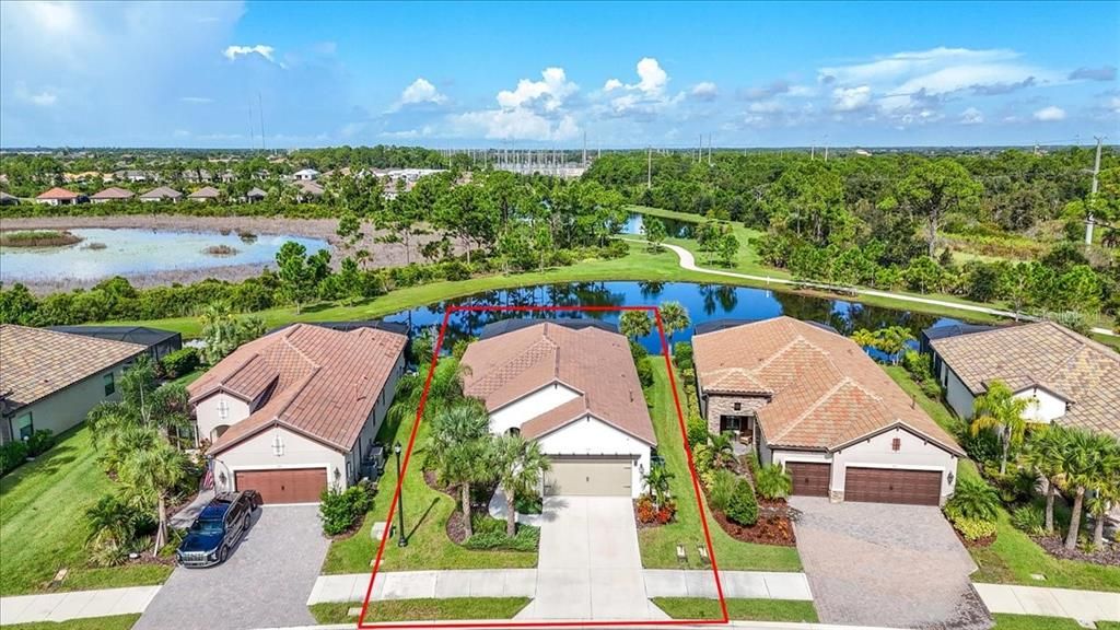 Activo con contrato: $689,000 (4 camas, 3 baños, 2068 Pies cuadrados)