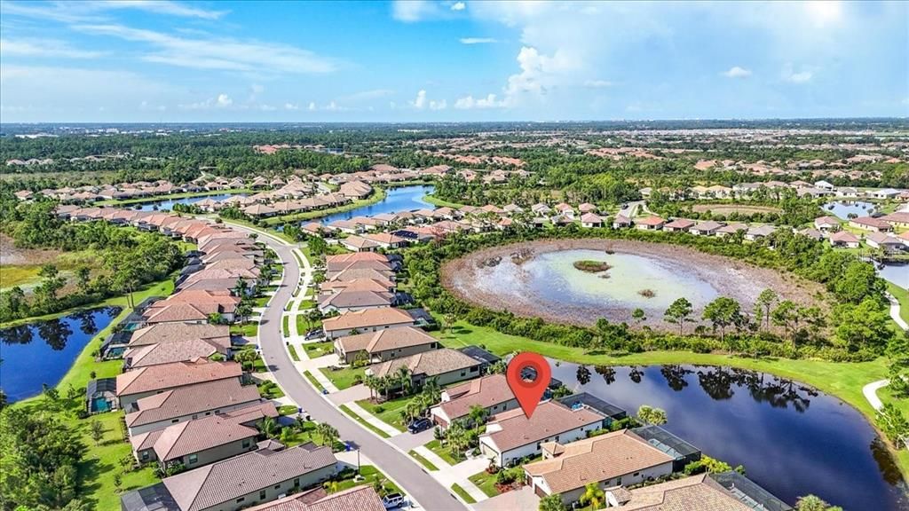 Activo con contrato: $689,000 (4 camas, 3 baños, 2068 Pies cuadrados)