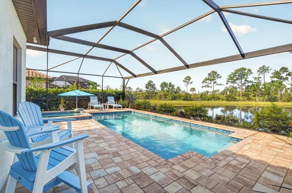 Activo con contrato: $689,000 (4 camas, 3 baños, 2068 Pies cuadrados)