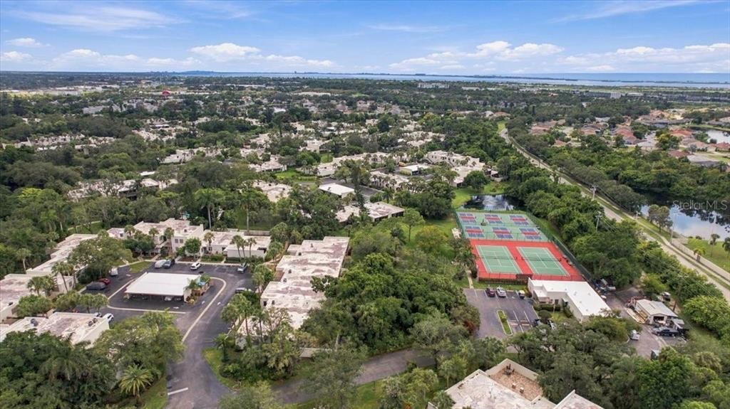 На продажу: $249,000 (2 спален, 2 ванн, 1408 Квадратных фут)