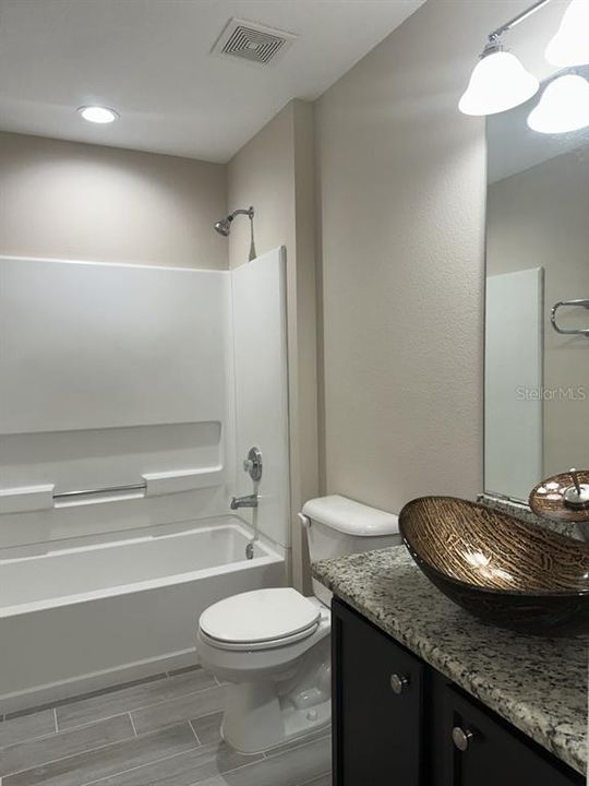 For Rent: $2,350 (3 beds, 2 baths, 1482 Square Feet)
