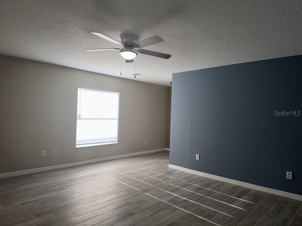 For Rent: $2,350 (3 beds, 2 baths, 1482 Square Feet)