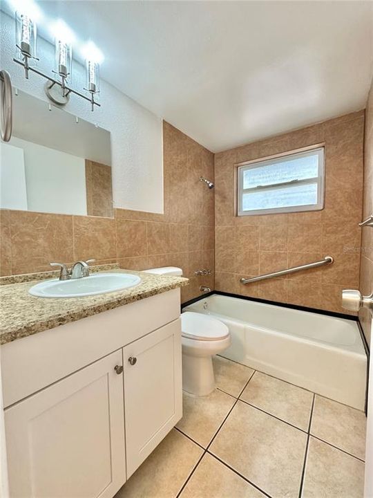 For Rent: $1,500 (2 beds, 1 baths, 900 Square Feet)