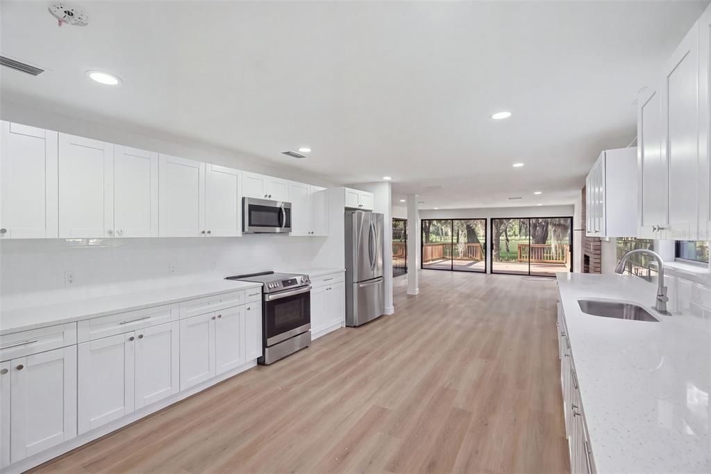 For Sale: $649,000 (2 beds, 2 baths, 1790 Square Feet)