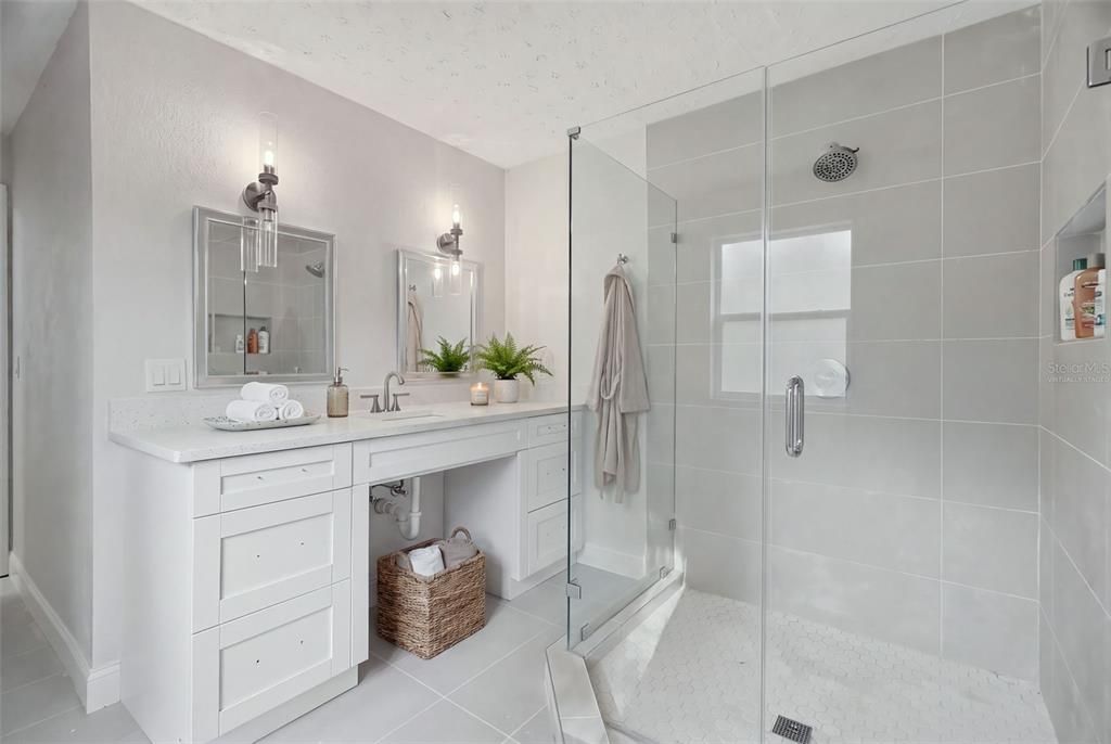 For Sale: $649,000 (2 beds, 2 baths, 1790 Square Feet)