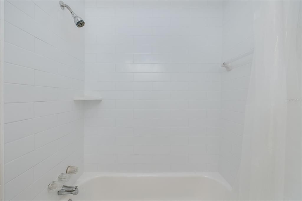 На продажу: $289,900 (3 спален, 1 ванн, 1094 Квадратных фут)
