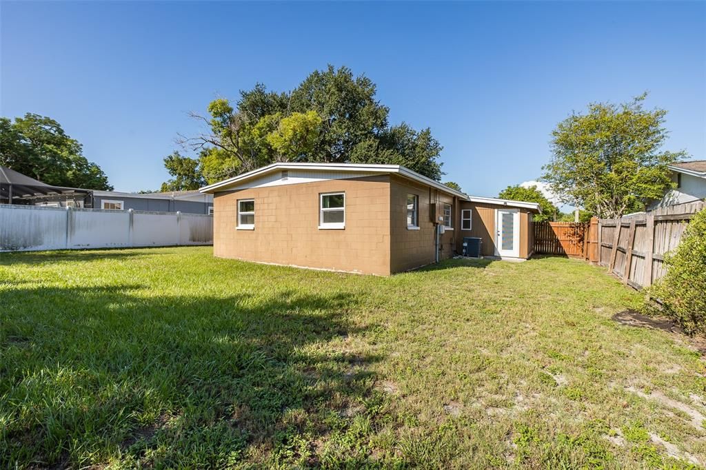 На продажу: $289,900 (3 спален, 1 ванн, 1094 Квадратных фут)