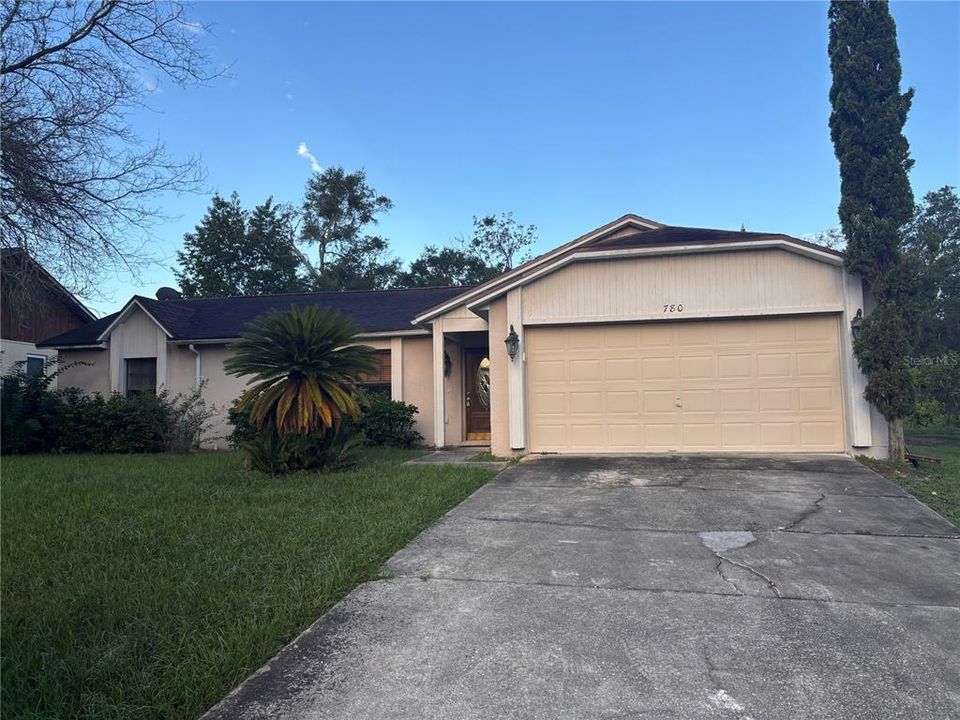For Rent: $1,695 (3 beds, 2 baths, 1578 Square Feet)
