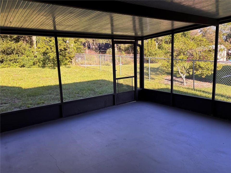 For Rent: $1,695 (3 beds, 2 baths, 1578 Square Feet)