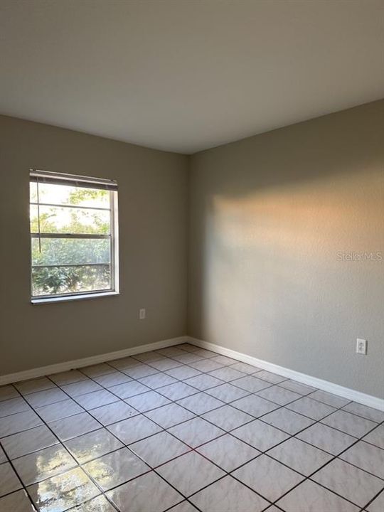 For Rent: $1,550 (3 beds, 2 baths, 1183 Square Feet)