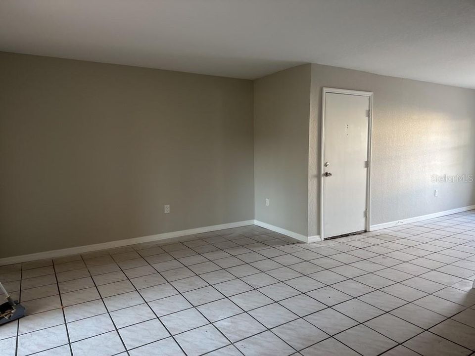 For Rent: $1,550 (3 beds, 2 baths, 1183 Square Feet)