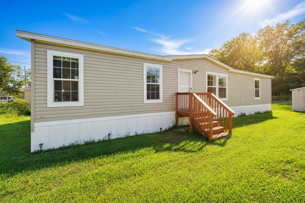 For Sale: $250,000 (3 beds, 2 baths, 1539 Square Feet)